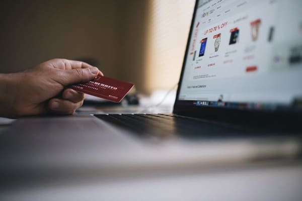 | pexels photo computer platform economy money credit card | MR Online