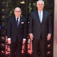 US Secretary of State Rex Tillerson (R) with his Argentine counterpart, Jorge Faurie, on Sunday. (Argentine Foreign Ministry)