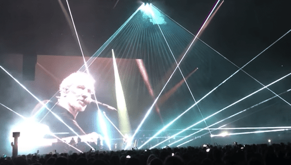 | Roger Waters on stage in Barcelona April 13 2018 | MR Online