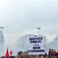 'Public services are a common good,' reads a placard on the March 22 protest in Paris over cuts, labour rights and privatisation. Photo: Twitter/@commeunbruit