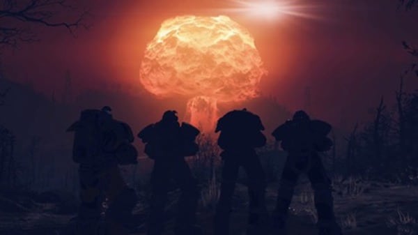 | Players of Fallout 76 pose in front of their own home made mushroom cloud Image courtesy Bethesda | MR Online