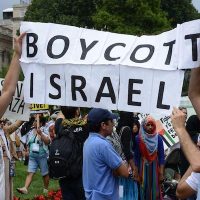 Activists attend a pro BDS march [Stephen Melkisethian:Flickr]