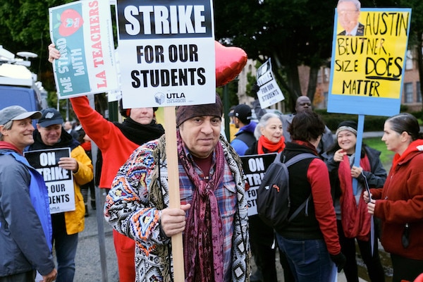 | Teachers Strike Los Angeles USA 16 Jan 2019 | MR Online