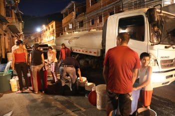 | Venezuelan authorities have deployed water tanks to supply hospitals and local communities MPPAguas | MR Online