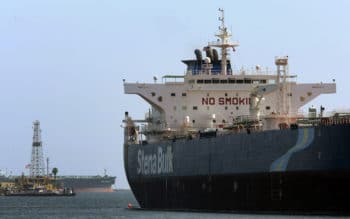 | The Stena Bulk oil tanker unloads oil © AP PHOTO DAMIAN DOVARGANES | MR Online