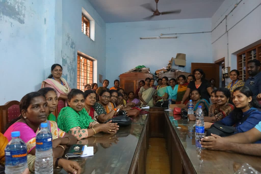 | Kudumbashree members from several sangha krishi groups at the lively meeting in the Ranni Angadi panchayat office | MR Online
