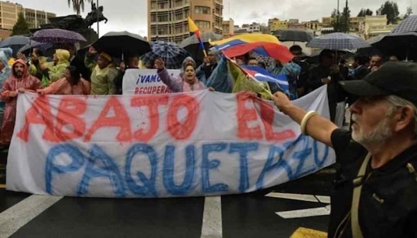 | The people of Ecuador who are protesting against neoliberal austerity measures have received much solidarity from Venezuela Archive | MR Online