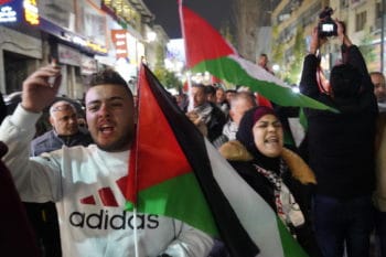 | Palestinians protesting in Ramallah | MR Online