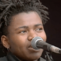 | Tracy Chapman Talkin About A Revolution Official Music Video | MR Online