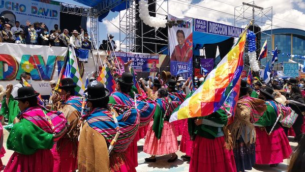 | Thousands participated in MAS victory celebration on October 24 in El Alto Photo Zoe PC | MR Online