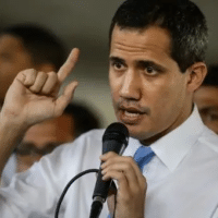 Former president of the National Assembly and opposition leader, Juan Guaidó, during a rally at the Central University of Venezuela in 2019, in Caracas, Venezuela. | Photo: EFE/ Rayner Peña R.