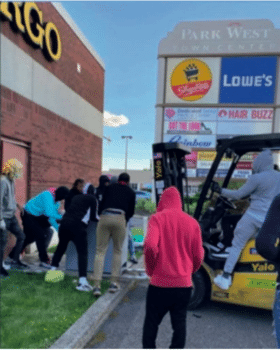 | Protesters use forklift to loot washing machine in West Philadelphia during the George Floyd uprising June 1st 2020 private photo | MR Online