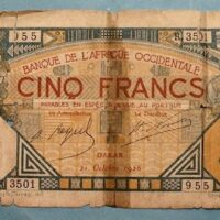 “Colonial 5 Franc CFA note, 1926 (recto)” by nebedaay is licensed with CC BY-NC-SA 2.0. To view a copy of this license, visit https://creativecommons.org/licenses/by-nc-sa/2.0/