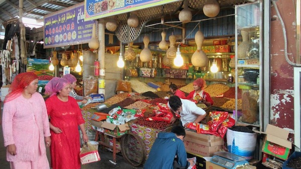 | The Sunday bazaar in Kashgar Photo David Stanley from Nanaimo Canada CC BY 20 via Wikimedia Commons | MR Online