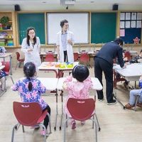 Chinese Provinces Curb Private Schools, Encourage Public Education