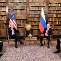 Competence meets in–. Blinken, Nod, Vlad, and Sergei in Geneva. (www.kremlin.ru / Wikimeda Commons.)