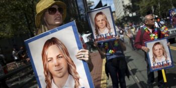 | Protesters support Chelsea Manning Source theinterceptcom | MR Online