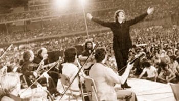 | Mikis Theodorakis during a concert at the Panionios Stadium in 1975 | MR Online