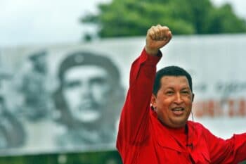 | Hugo Chávez stands in the legacy of Che | MR Online