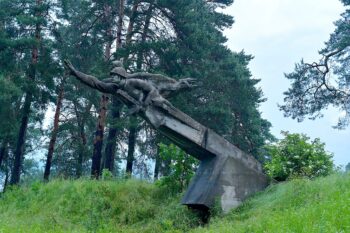 | Silets Sokalskyi Lvivska battlefield monument in Ukraine of Soviets soldiers against Nazi invaders | MR Online