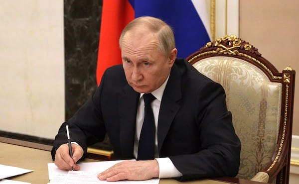 | President of Russia Vladimir Putin Meeting with members of the Government via videoconference | MR Online