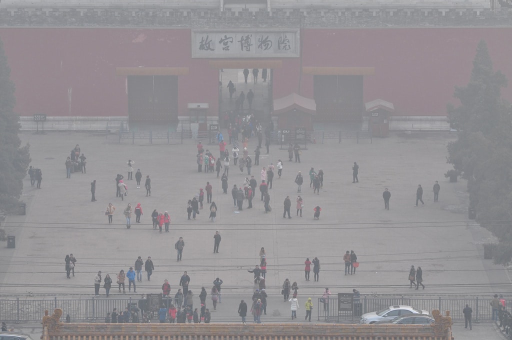 | The entrance of the ancient Imperial Palace in Beijing during the severe air pollution episode on 13 January 2013 | MR Online