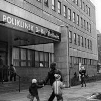 Berlin polyclinic in 1986. (Photo: Steffen Ritter/German Federal Archive)
