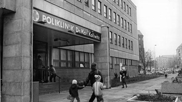 | Berlin polyclinic in 1986 Photo Steffen RitterGerman Federal Archive | MR Online