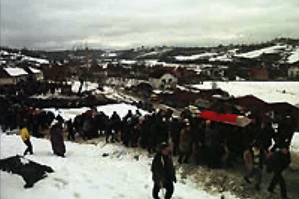 | Burials in Račak after the 1999 massacre Source newsbbccouk | MR Online