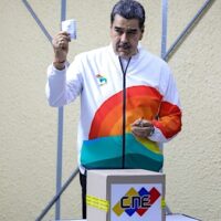 Venezuelan President Nicolas Maduro votes in a referendum on the Essequibo region. Photo: Nicolas Maduro/X