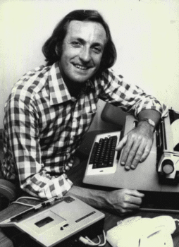 | John Pilger at work at the Daily Mirror in 1976 Source theguardiancom | MR Online