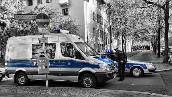 | Berlin police on duty | MR Online