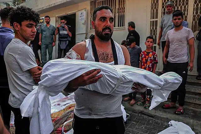 | Casualties in Gaza Strip Photo Saleh Najm and Anas Sharif Fars Media Corporation CC40 | MR Online