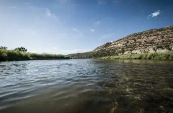 | Blue waters in Navajo Dam | MR Online