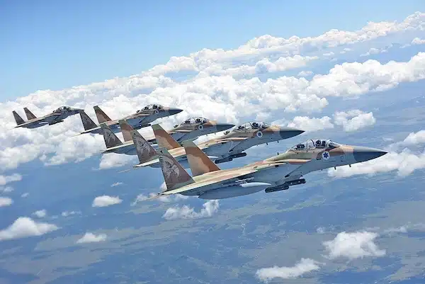 MR Online | ISRAELI AIR FORCE F 15I RAAM WARPLANES IAF SQUADRON 69 PHOTO WIKIMEDIA | MR Online