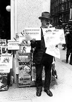 | Street seller of Jüdische Rundschau in 1934 in Berlin Bundesarchiv Wikimedia Commons CC BY SA 30 | MR Online