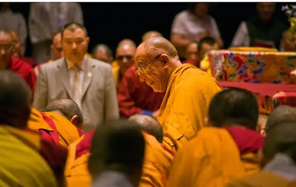 | The 14th DALAI LAMA of Tibet teaches Buddhism sponsored by the TIBETAN MONGOLIAN CULTURAL CENTER BLOOMINGTON INDIANA | MR Online