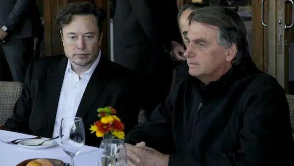 | Elon Musk and Brazils fascistic ex president Jair Bolsonaro in Brasilia May 2022 Photo by Ministério Das Comunicações CC BY 20 | MR Online