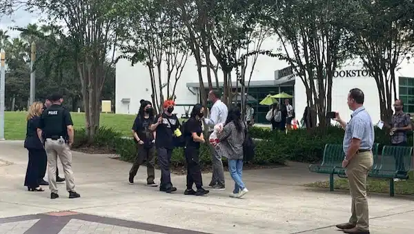 MR Online | Tampa administration cops stop rally from taking place on campus | StaffFight Back News | MR Online