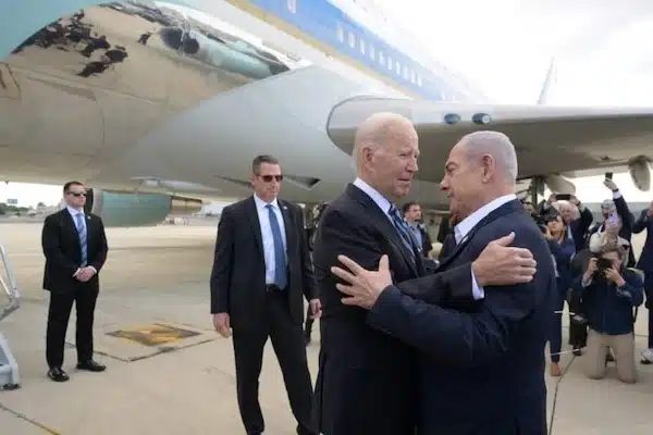 | PRIME MINISTER BENJAMIN NETANYAHU WELCOMING US PRESIDENT JOE BIDEN AT BEN GURION INTERNATIONAL AIRPORT OCTOBER 18 2023 PHOTO AVI OHAYON GPO | MR Online